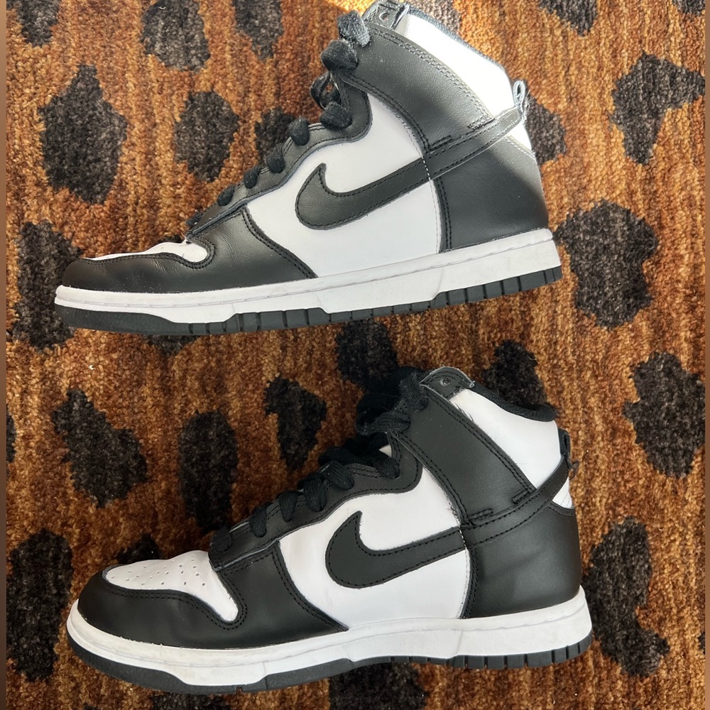Women’s Nike Dunk High Black and White Pandas Size 7.5